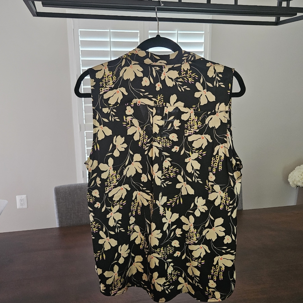 Cabi Set Up Top 6733 (New Without Tags)